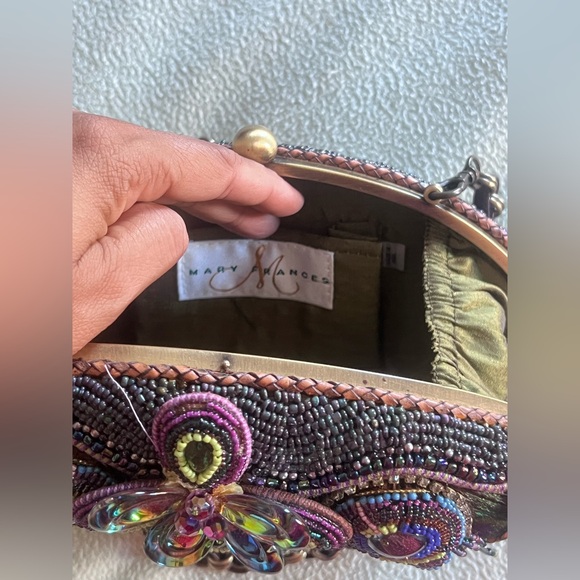 MARY FRANCES BEADED Peacock Feather HARD SHELL SHOULDER HANDBAG/PURSE - Picture 8 of 13